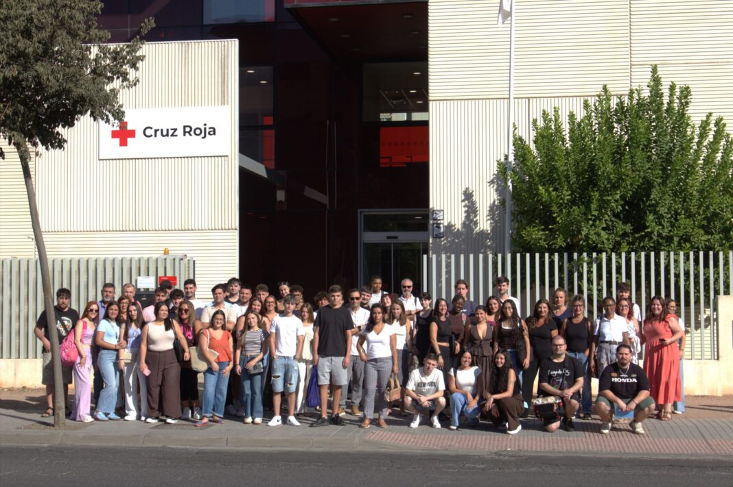 Cruz Roja inicia en Córdoba el curso de sus ciclos sanitarios con 62 alumnos y plazas libres